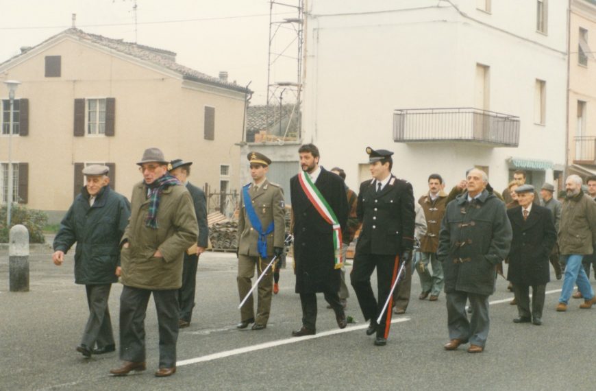 commemoravano il IV Novembre-2